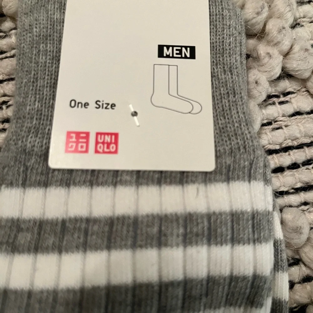 Men’s One Size Socks Uniqlo Gray 85% Cotton 11% Nylon 2% Polyester 2% Spandex
